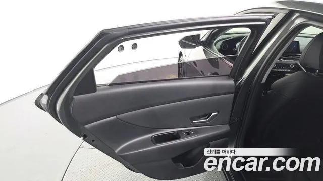 Hyundai Avante — Фото автомобиля 14