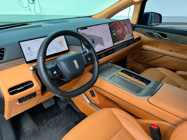 Wey Alpine — Фото автомобиля 10