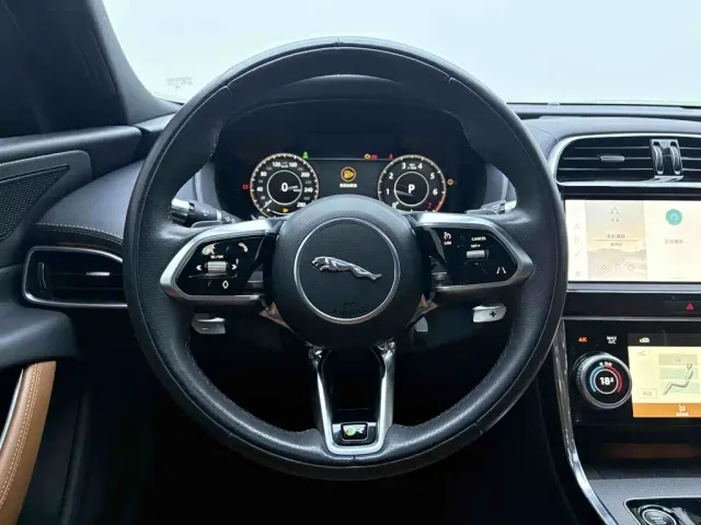Jaguar XEL — Фото автомобиля 27