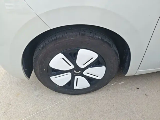 Wuling Hongguang Mini EV — Фото автомобиля 21