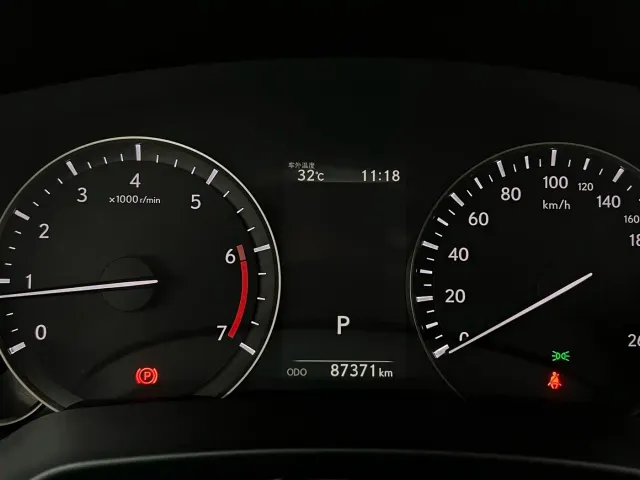 Lexus RX — Фото автомобиля 16