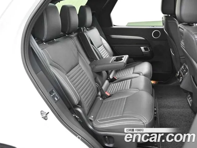 Land Rover Discovery — Фото автомобиля 12