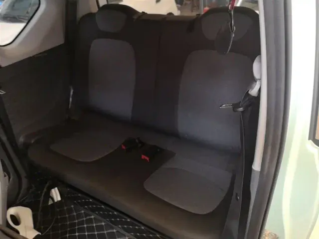 Wuling Hongguang Mini EV — Фото автомобиля 16