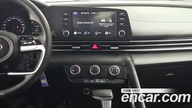 Hyundai AVANTE Avante (CN7) — Фото автомобиля 13