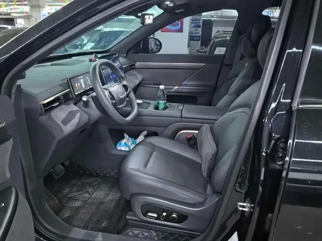 Dongfeng eπ 008 — Фото автомобиля 4