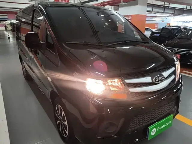 JAC Refine M3 — Фото автомобиля 3