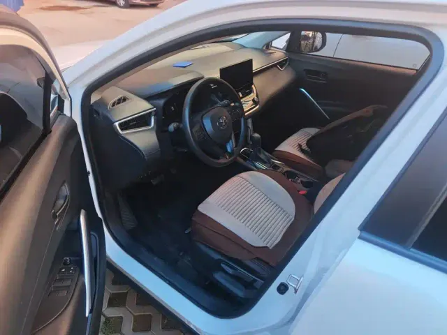 Toyota Corolla Cross — Фото автомобиля 12