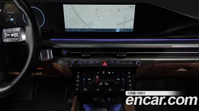 Hyundai Grandeur Grandeur (GN7) 2.5 Бензин 2WD — Фото автомобиля 12