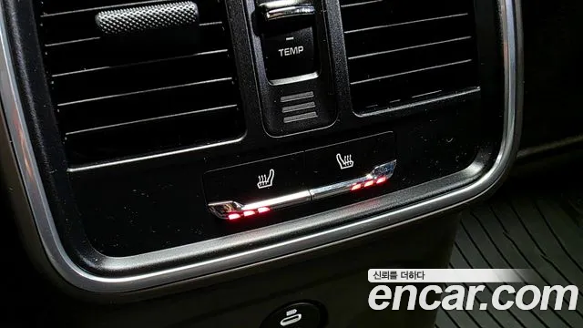 Porsche Macan — Фото автомобиля 18