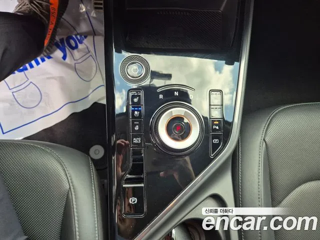 Kia Niro — Фото автомобиля 9