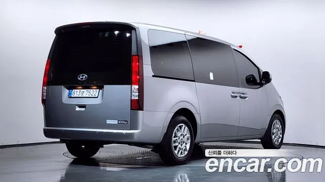 Hyundai Staria Новый Staria L3.5 Карго 3 места — Фото автомобиля 2