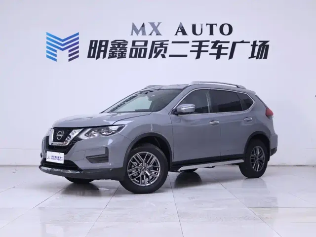 Nissan X-Trail — Фото автомобиля 2