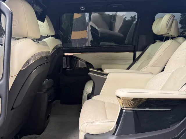 GAC Trumpchi M8 — Фото автомобиля 6