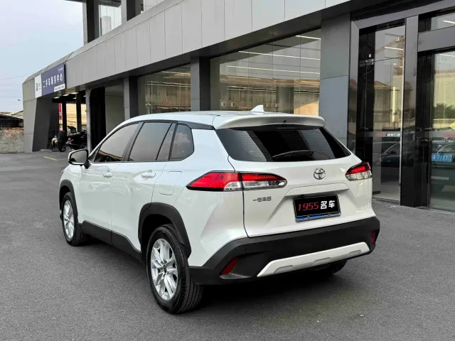 Toyota Corolla Cross — Фото автомобиля 7