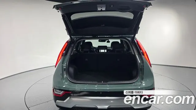 Kia Niro The All New Niro Signature — Фото автомобиля 30