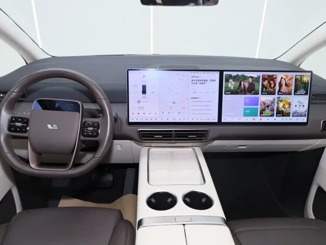 Li Auto MEGA — Фото автомобиля 19