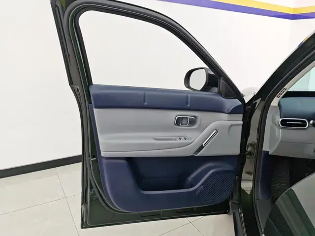 Leapmotor A10 — Фото автомобиля 7