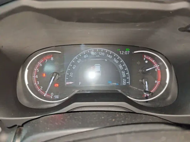 Toyota RAV4 — Фото автомобиля 11
