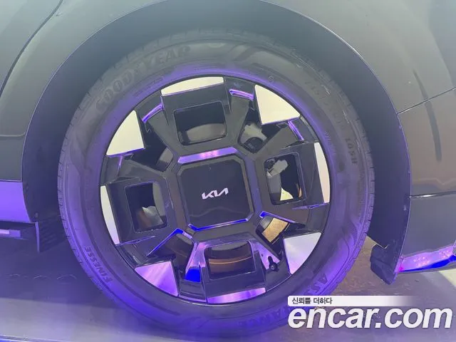 Kia Canival Новый Carnival 4 поколение Бензин 9 мест Hi-Limousine (Спецкузов) — Фото автомобиля 6