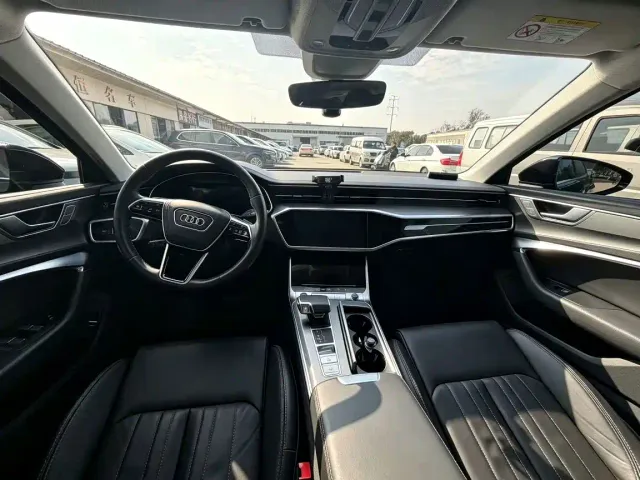 Audi A6L — Фото автомобиля 5