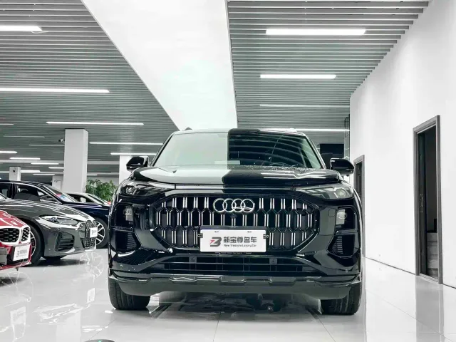 Audi Q6 — Фото автомобиля 2