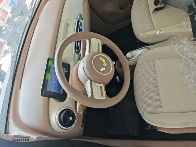 Wuling Hongguang Mini EV — Фото автомобиля 10