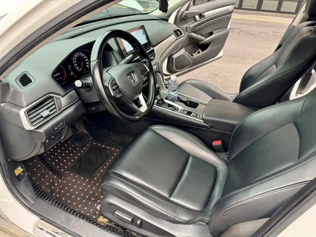Honda Accord — Фото автомобиля 6