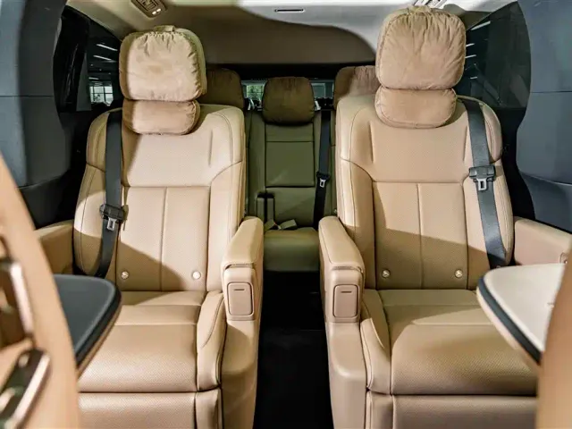 Li Auto MEGA — Фото автомобиля 30