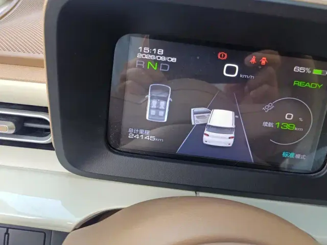 Wuling Hongguang Mini EV — Фото автомобиля 14