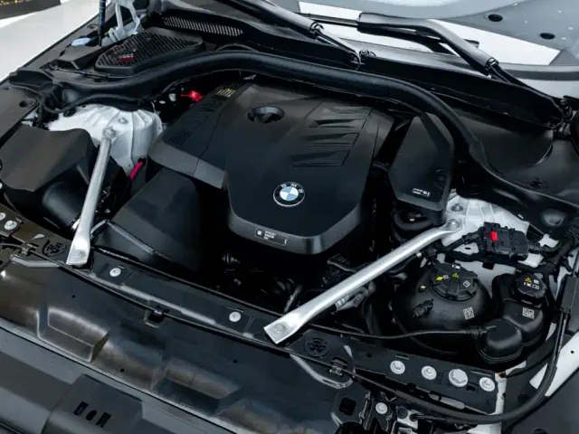 BMW 5 Series — Фото автомобиля 10