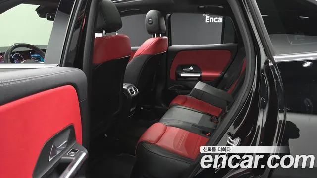 Mercedes-Benz GLA-Class H247 — Фото автомобиля 10