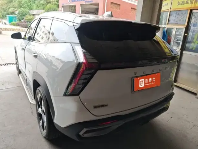 Geely Boyue L — Фото автомобиля 4