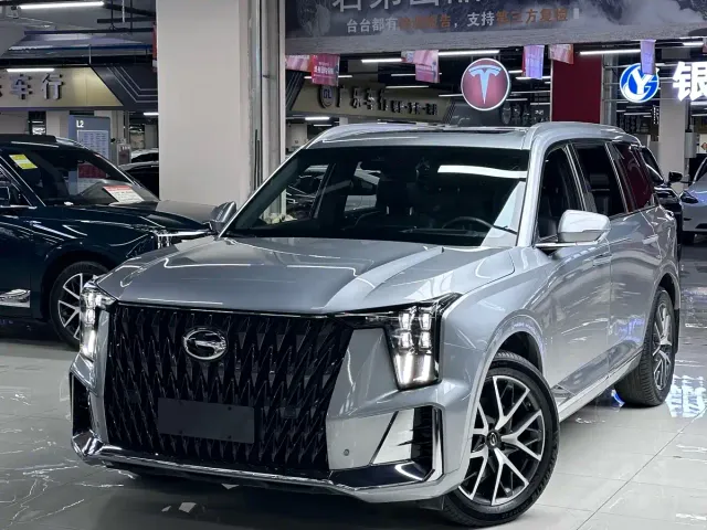 Фотография автомобиля — GAC Trumpchi GS8