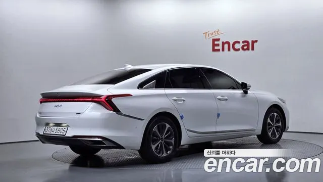Kia K8 Hybrid — Фото автомобиля 2