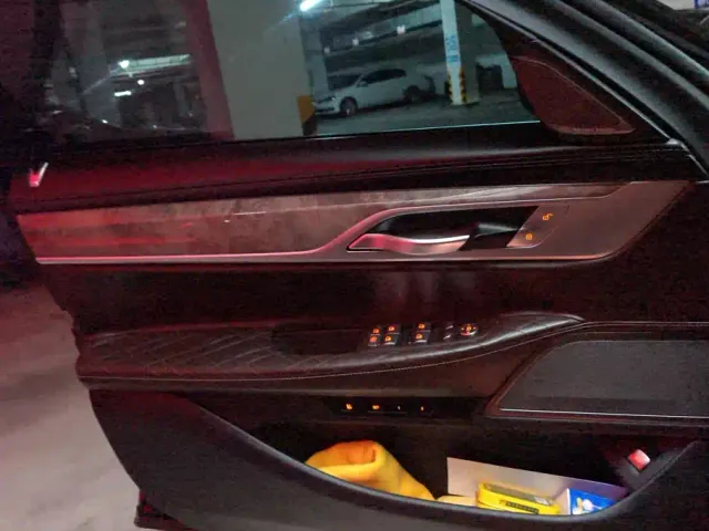BMW 7 Series — Фото автомобиля 7