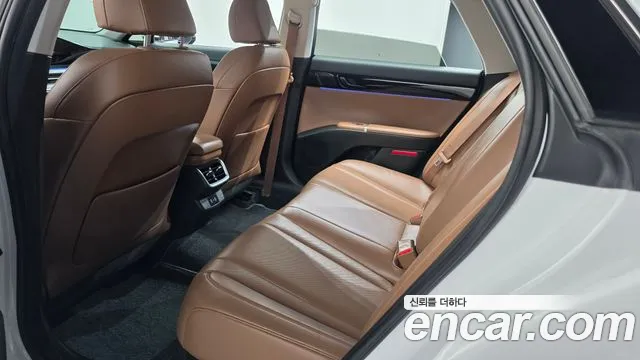 Hyundai Grandeur GN7 — Фото автомобиля 25