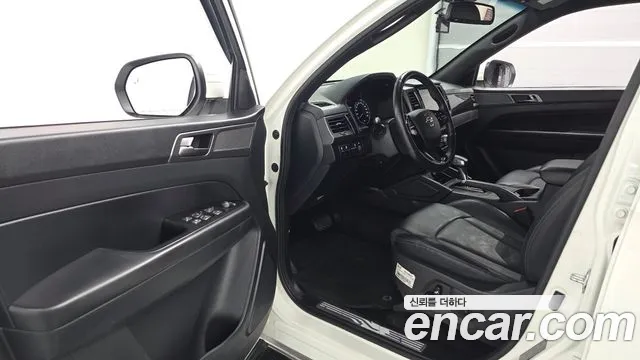 KG_Mobility_Ssangyong Rexton Новый Rexton Sport Khan Дизель 2.2 4WD — Фото автомобиля 10