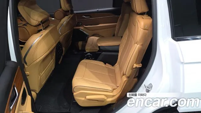 Jeep Cherokee WL — Фото автомобиля 12