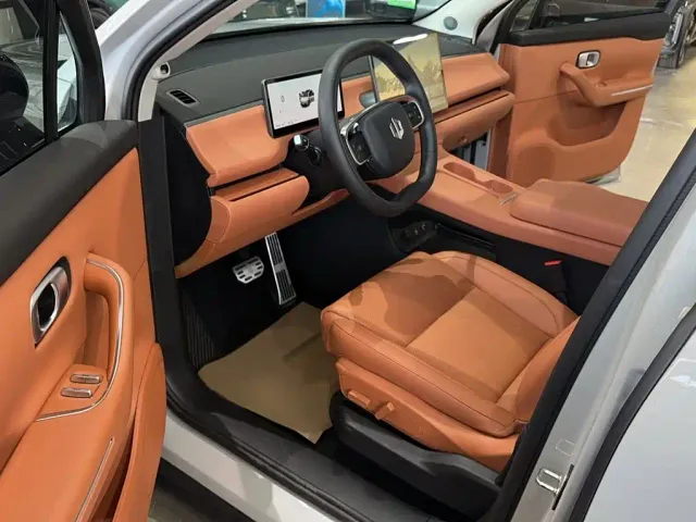 Leapmotor C10 — Фото автомобиля 17