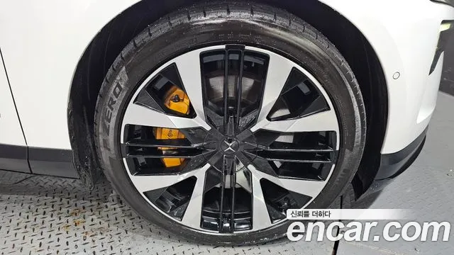 Polestar Polestar 4 — Фото автомобиля 21