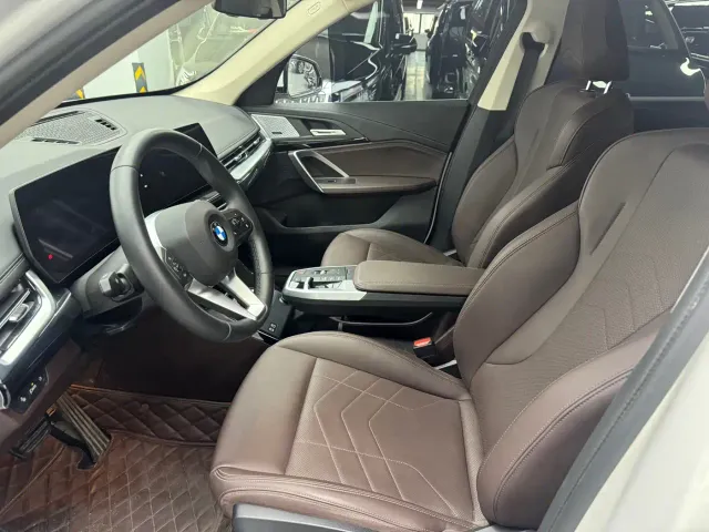 BMW X1 — Фото автомобиля 4