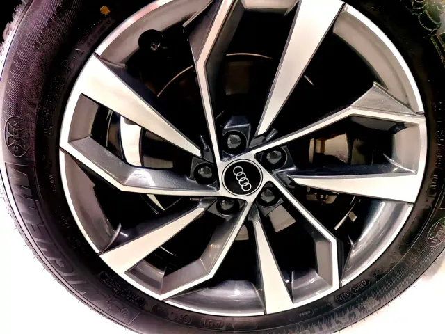 Audi Q5L — Фото автомобиля 16