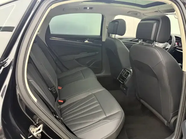 Volkswagen Passat — Фото автомобиля 17