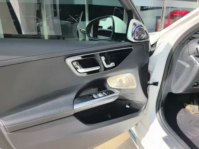 Mercedes-Benz C-Class — Фото автомобиля 12