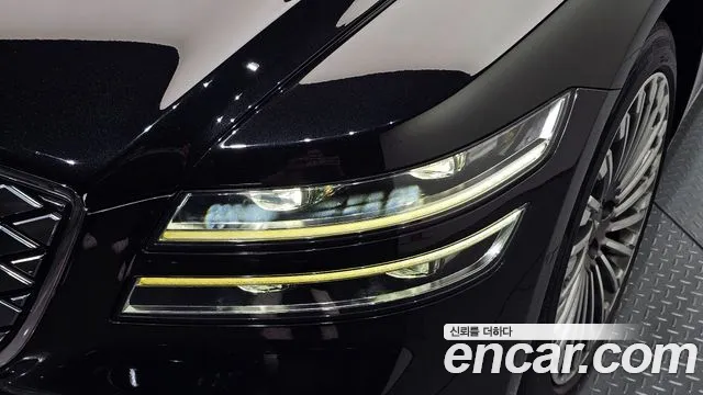 Genesis G80 Electrified G80 (RG3) — Фото автомобиля 21