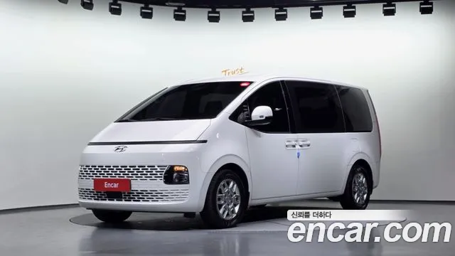 Фотография автомобиля — Hyundai Staria