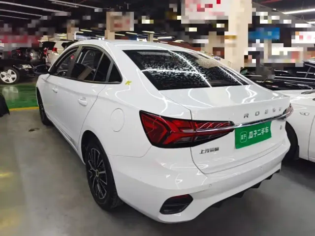 Roewe i5 — Фото автомобиля 4