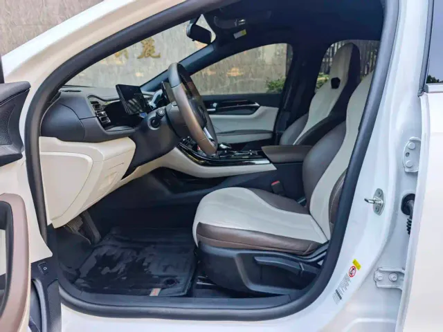 BYD Qin PLUS — Фото автомобиля 5