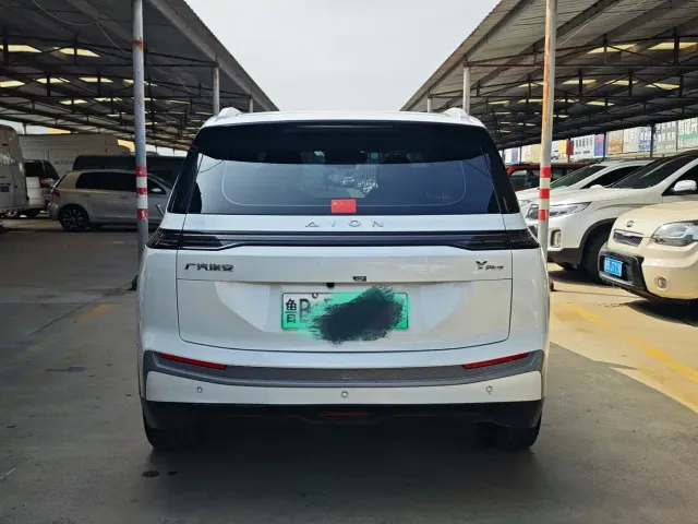 GAC Aion Y — Фото автомобиля 10