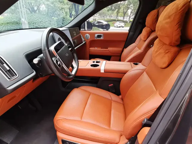Li Auto L9 — Фото автомобиля 15